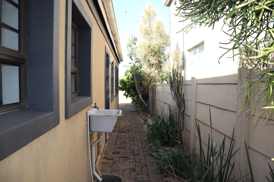 2 Bedroom Property for Sale in C Place Eastern Cape